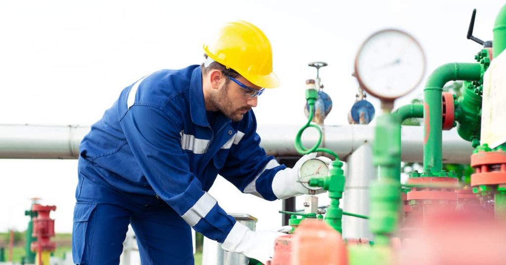natural gas worker operating production pipeline Columbus natural gas injury lawyer